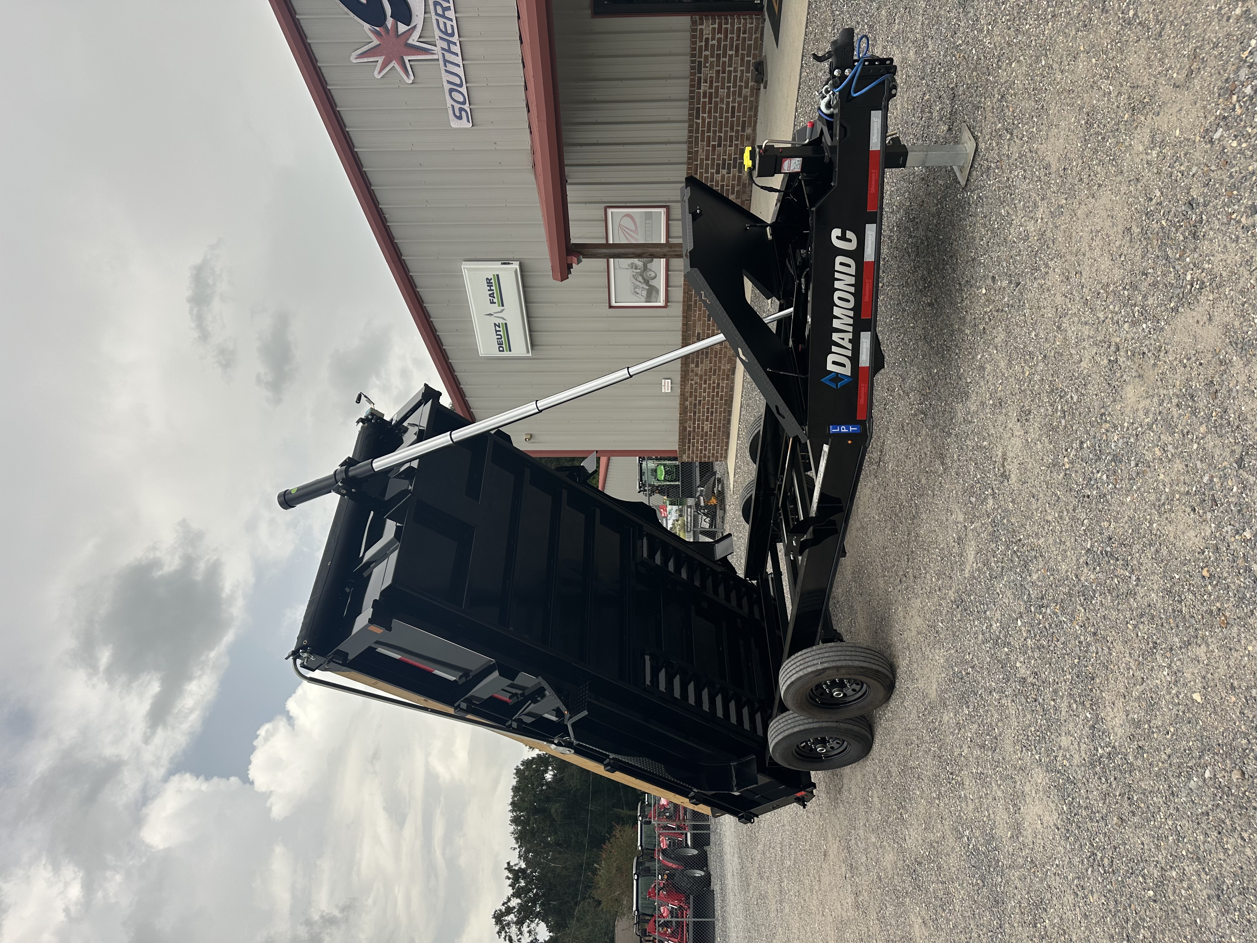 2026 Diamond C LPT Dump Trailer