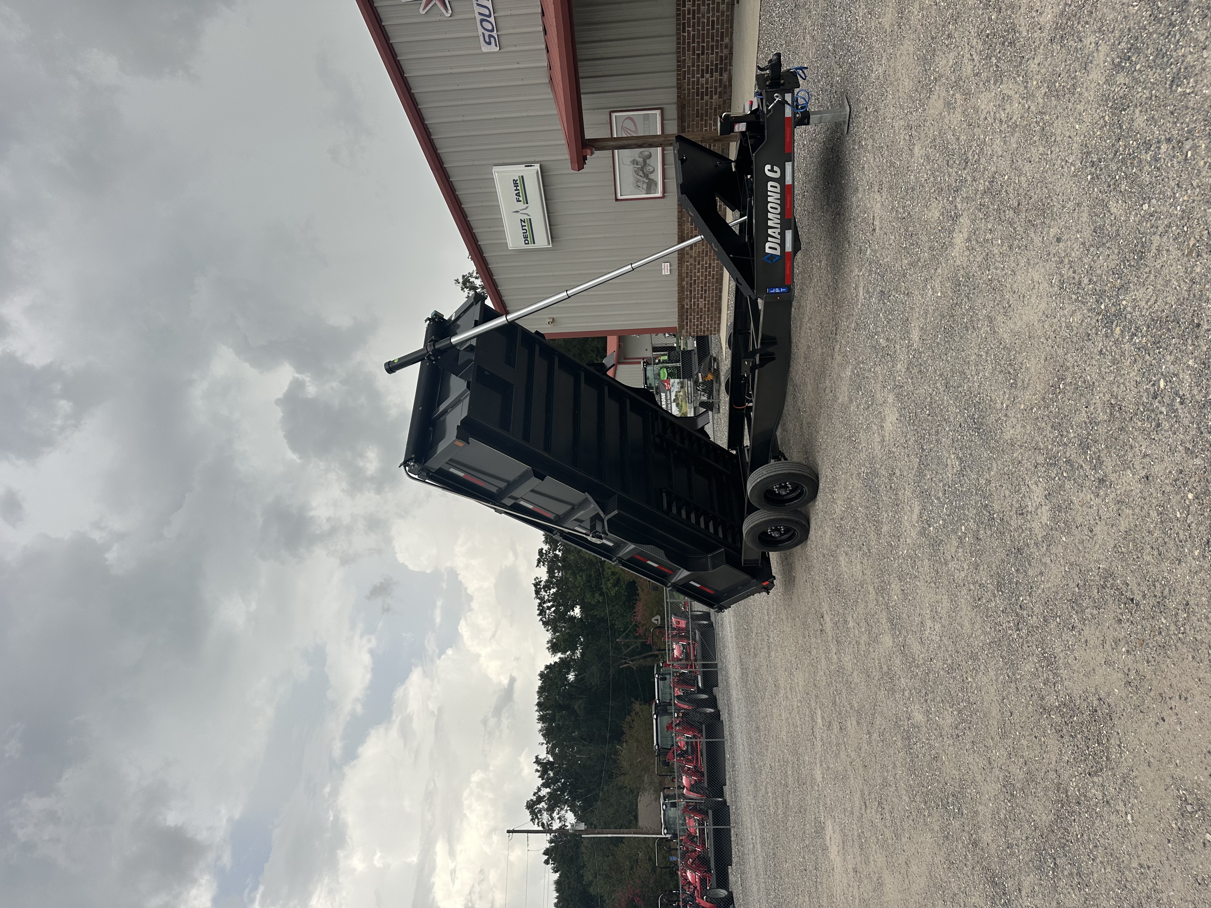 2026 Diamond C LPT Dump Trailer