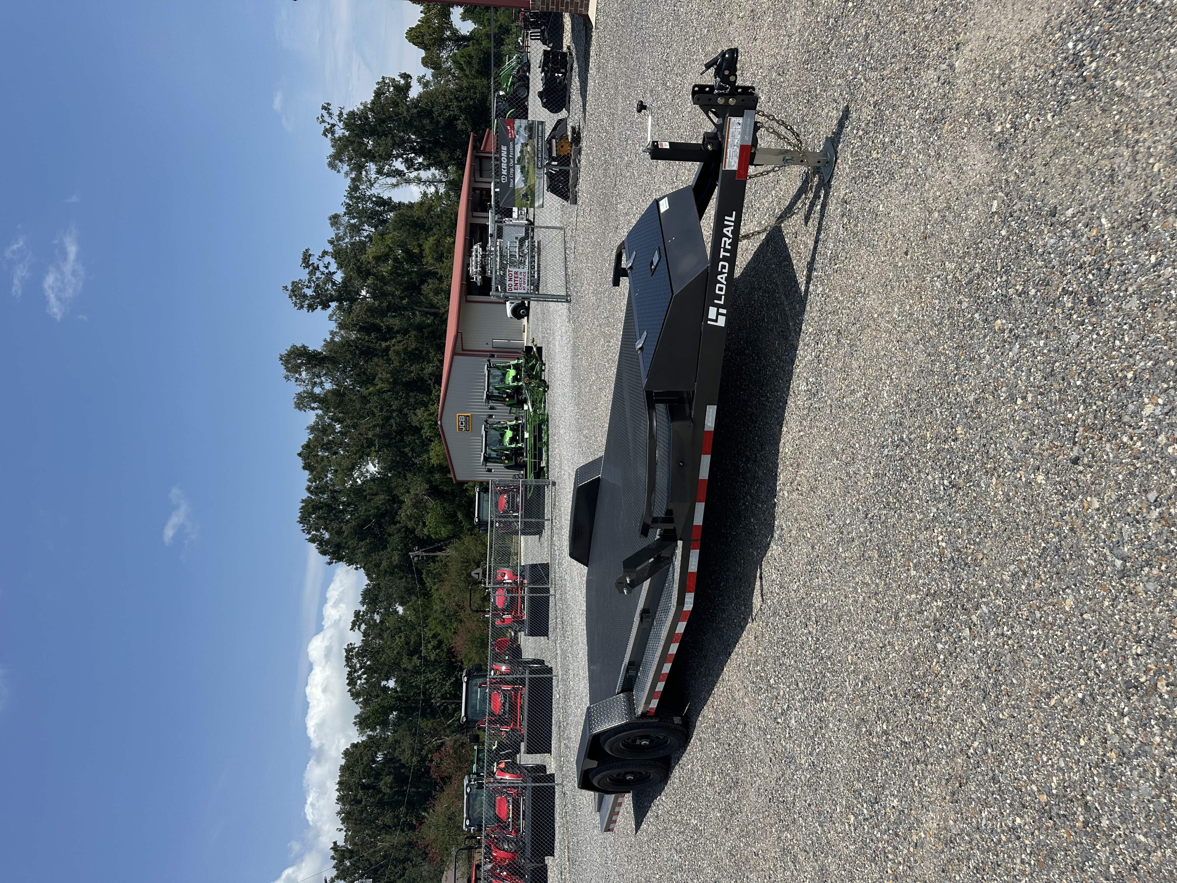 2026 Load Trail LOA CZ8320052 GM Gray Carhauler Trail