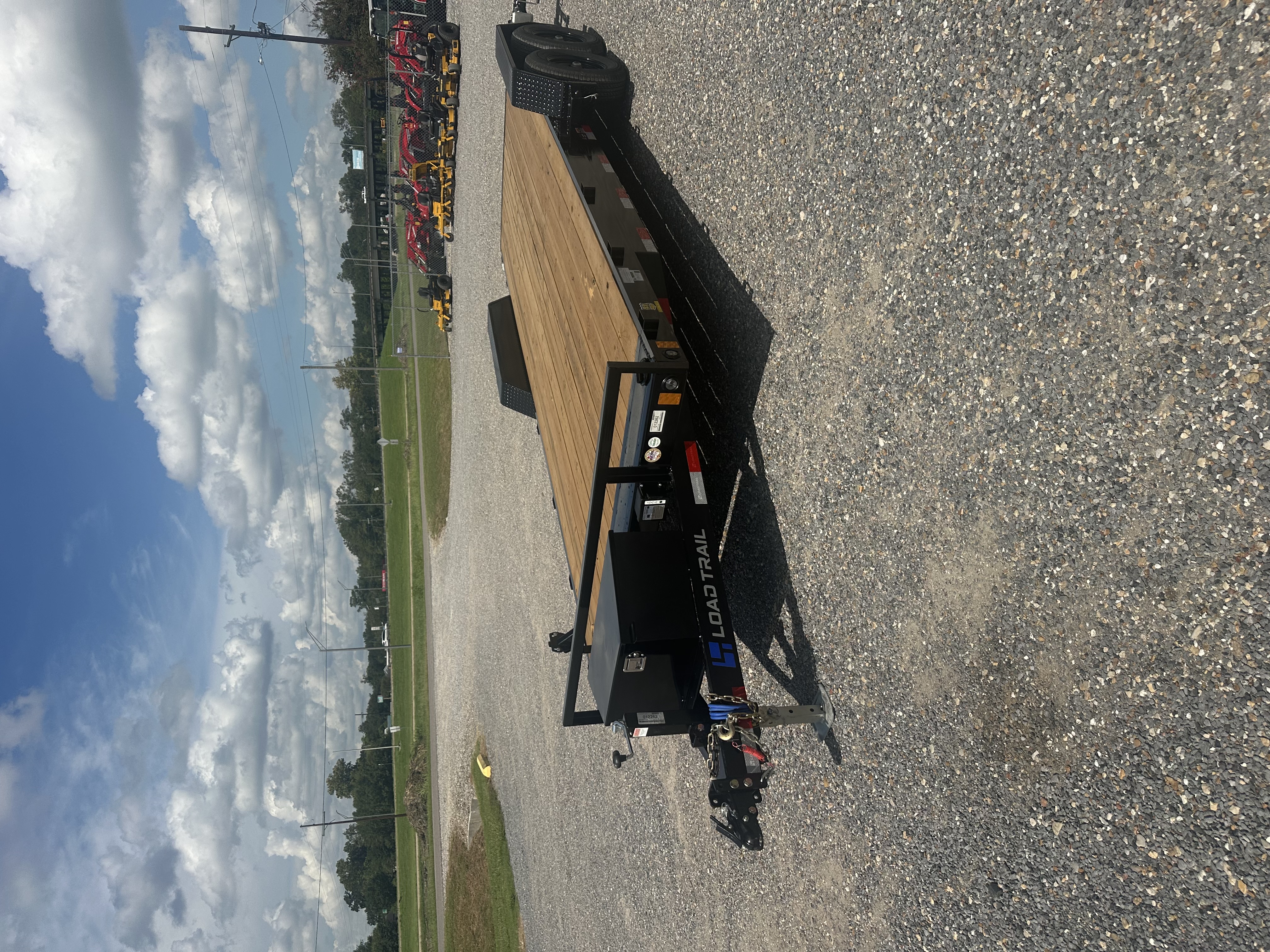 2026 Load Trail LOA CH8322052 Black Carhauler Trail