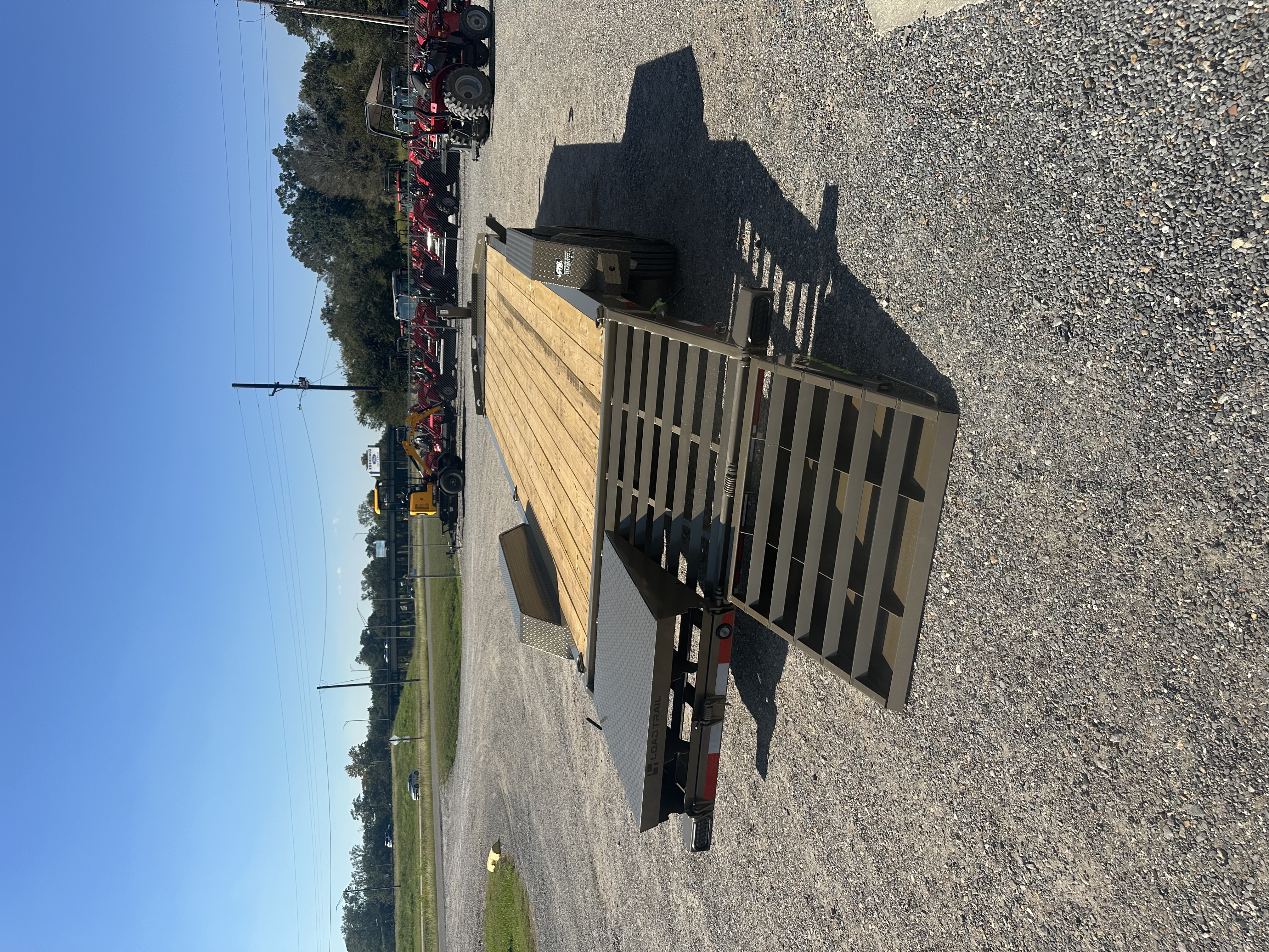 2027 Load Trail LOA CB8324082 W Metallic Equipment Trail
